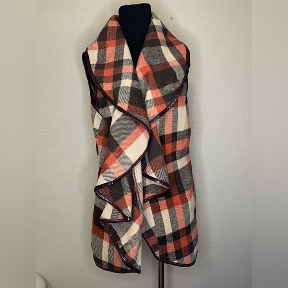 Plaid
Flowy Wrap Vest - Picture 1 of 6